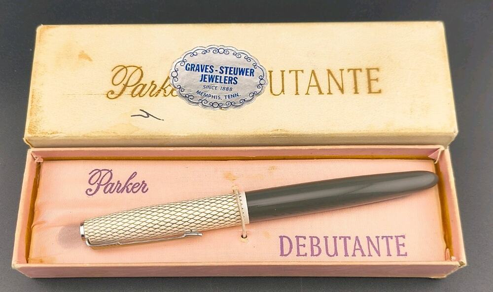 Vintage Parker 41 Debutante Fountain Pen - Grey Fishscale Cap - Boxed Tested